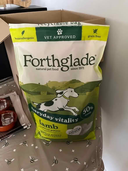Photo of free Approx 4kg forthglade dog kibble (Rainworth) #1