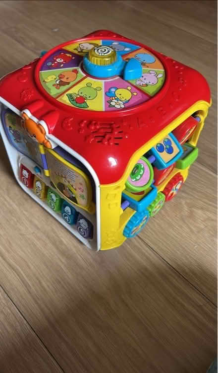 Photo of free V tech activity cube (Calcot RG31) #1
