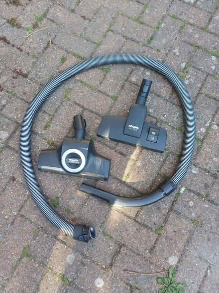 Photo of free tools for Miele vacuum cleaner (Charlton OX12) #1