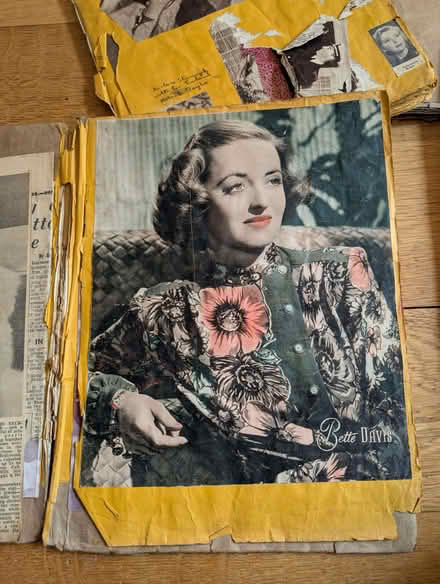 Photo of free Hollywood film star scrap books (Wern SY10) #3