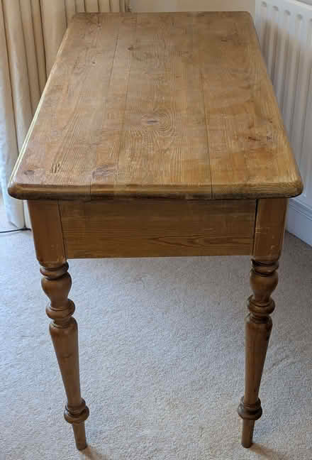 Photo of free Desk / small table (Dean Court OX2) #4