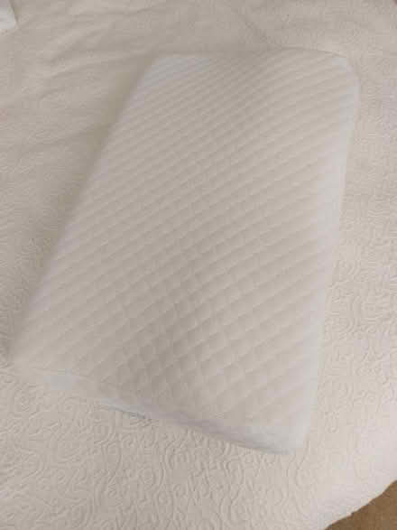 Photo of free Memory foam Neck pillow (New Marston OX3) #1