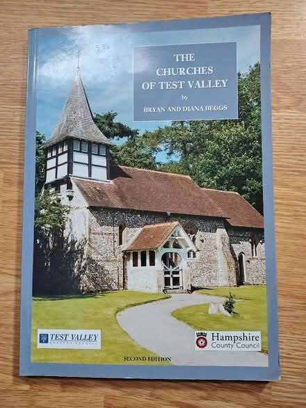 Photo of free Churches of the Test Valley book (GU14) #1