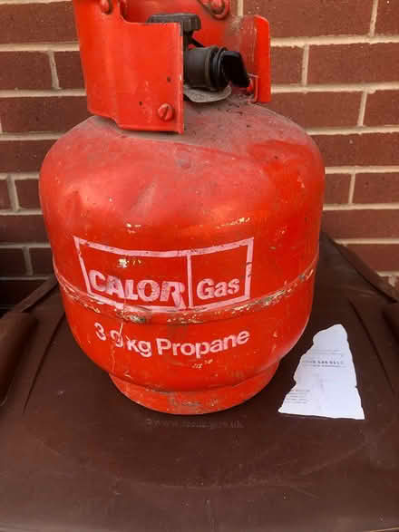 Photo of free Calor gas bottle I (Adel LS16) #1