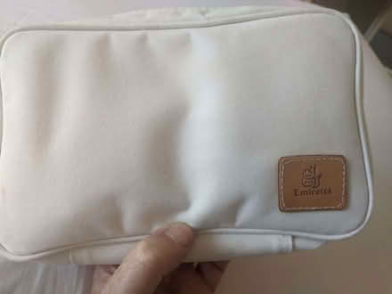 Photo of free Emirates travel pack (Knotty Ash L12) #1