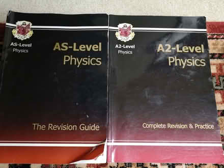 Photo of free Physics text & revisionbooks (Brincliffe Edge S7) #1