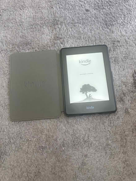 Photo of free Kindle (Hook KT9) #1