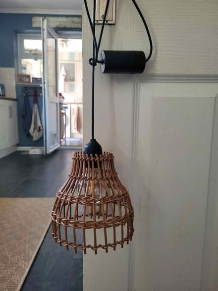 Photo of free Battery operated pendant lamp (OX15 bloxham) #1