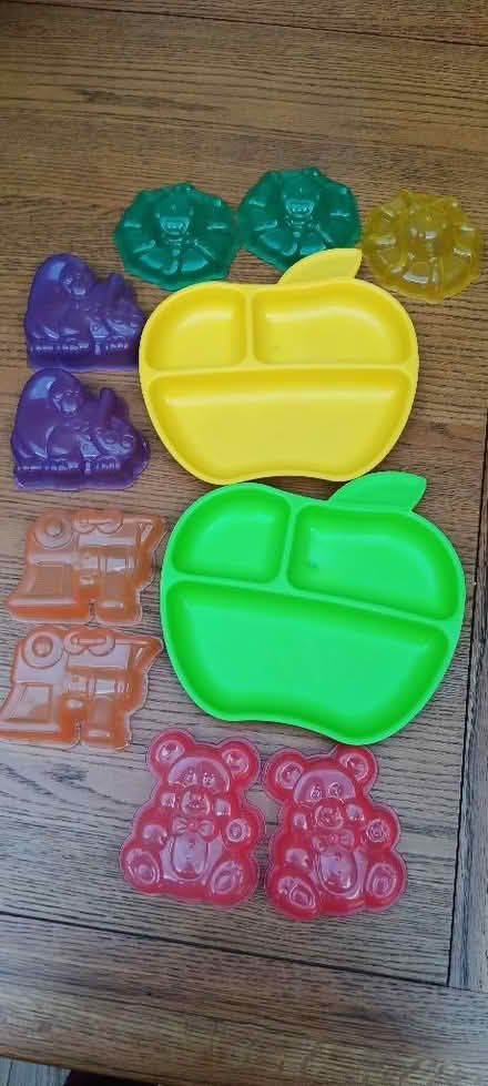 Photo of free Baby plates and jelly pots (Rakegate Estate WV10) #1