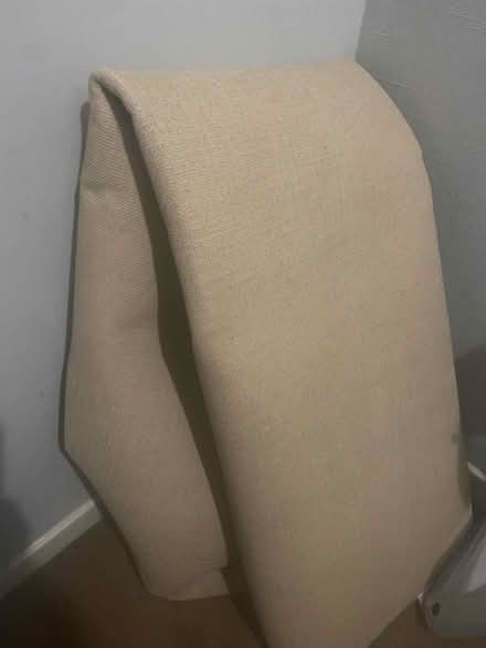 Photo of free Large carpet- light grey (Derby - DE21) #1