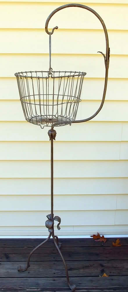 Photo of free Hanging Basket (Burlington) #1