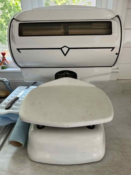 Photo of free Very heavy antique shop scale (Newton) #1