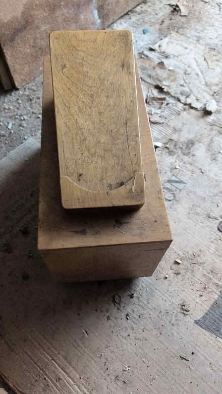 Photo of free Shoe cleaning box (Aldwick PO21) #1