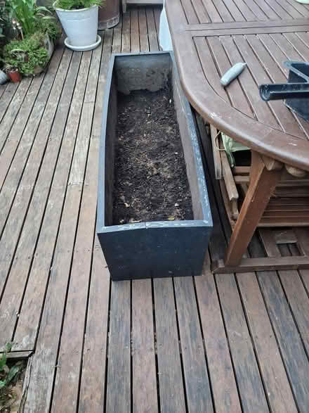 Photo of free Planter (CR0 New Addington) #2