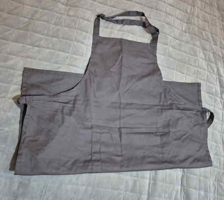 Photo of free Craft apron (Longton PR45) #1