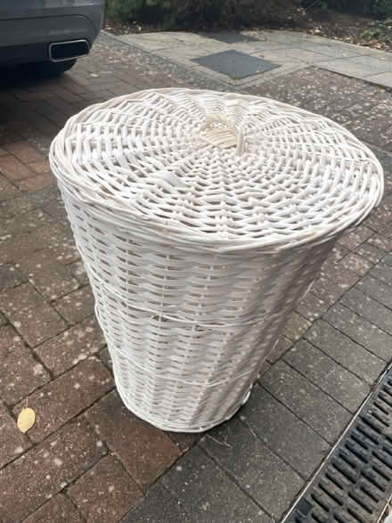 Photo of free White laundry basket (Dunton green tn14 5GG) #1
