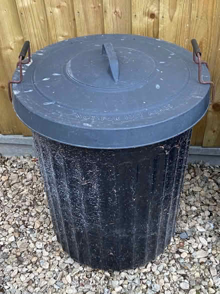 Photo of free Black garden bin (Bussage GL6) #1