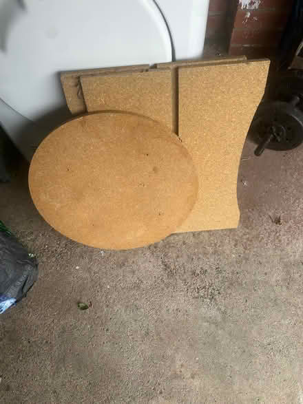 Photo of free Little table (Walkergate NE6) #2