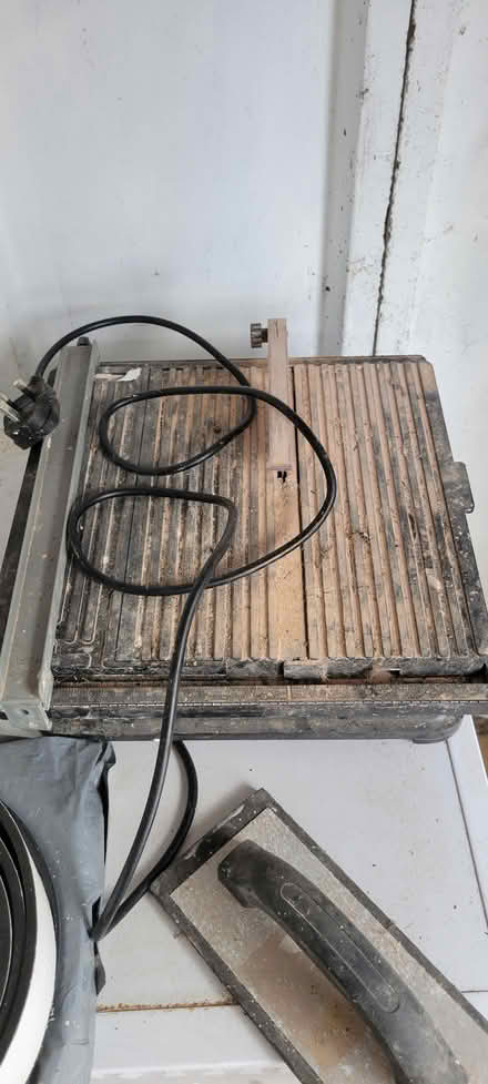 Photo of free Tile saw (Marsh LA1) #1