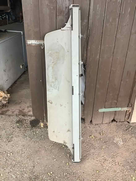 Photo of free Parcel shelf L/rover discovery 4 (Leominster HR6) #2