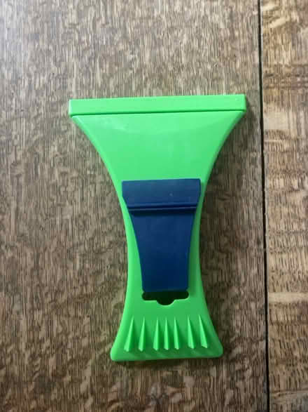 Photo of free Car ice scraper (RG1) #1