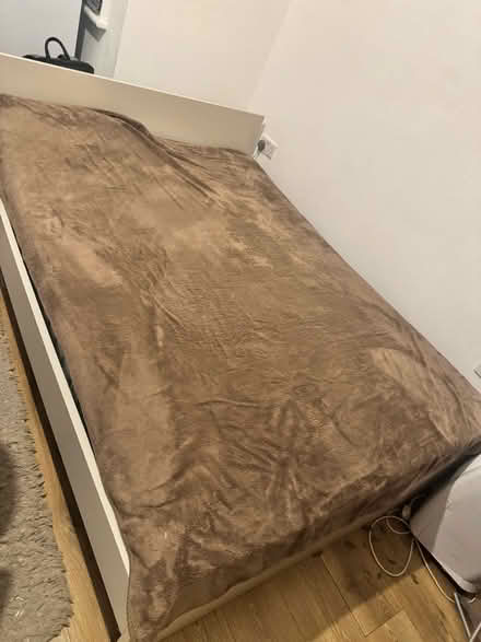 Photo of free Double bed (South Croydon CR0) #1