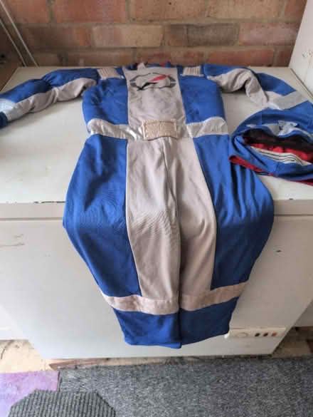 Photo of free Power rangers outfit (Woodley RG5) #1