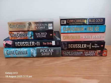 Photo of free mens books by clive cussler (Tettenhall Wood WV6) #1