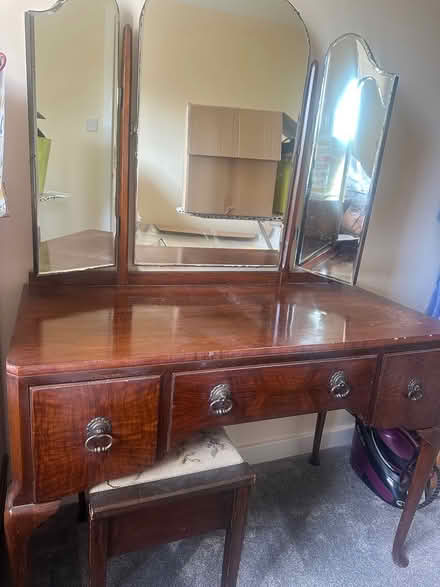Photo of free Dressing Table with 3 mirror top (HX3) #1