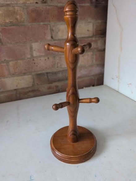 Photo of free Mug tree (Woodley RG5) #1