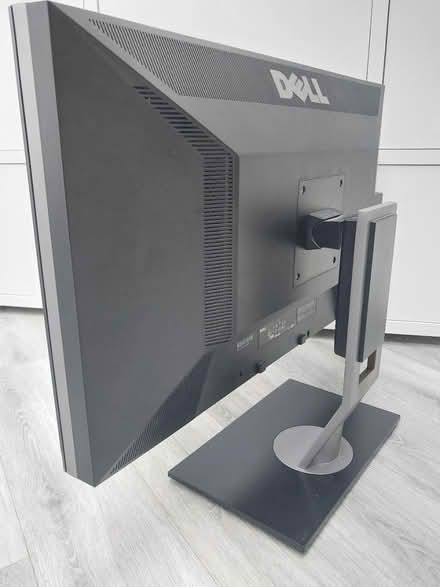 Photo of free Monitor DELL U2711 (Ealing Pitshanger W5) #2