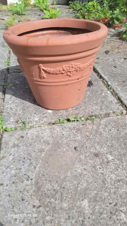 Photo of free Brown outdoors planter (Bromley BR1) #1