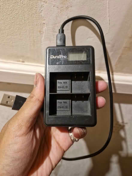 Photo of free Camera battery charger (SE17) #1