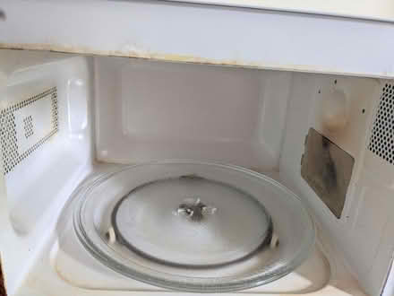 Photo of free Microwave (SE16) #2