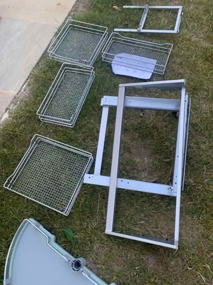 Photo of free Kitchen parts (in cupboard parts) (Bosham, PO18) #2