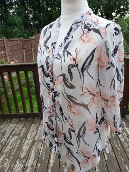 Photo of free Wallis Ladies Blouse Large (S 16) (Salford M6) #3