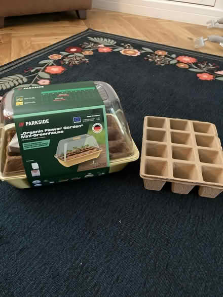 Photo of free Flower greenhouse (SE9) #1