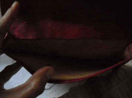 Photo of free Women's vintage leather purse with 1 compartment. (Grange Court E10) #3