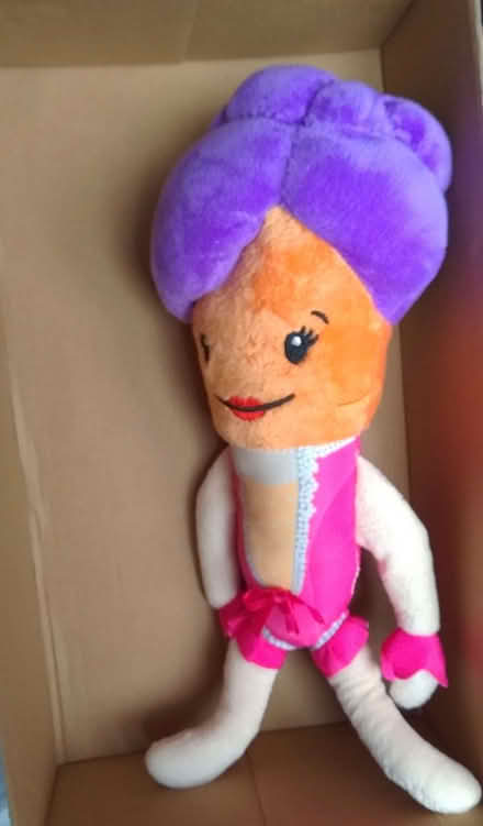 Photo of free Carrot soft toy (Putnoe MK41) #1