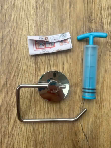 Photo of free 2 x suction toilet roll holders (Tooting SW17) #4