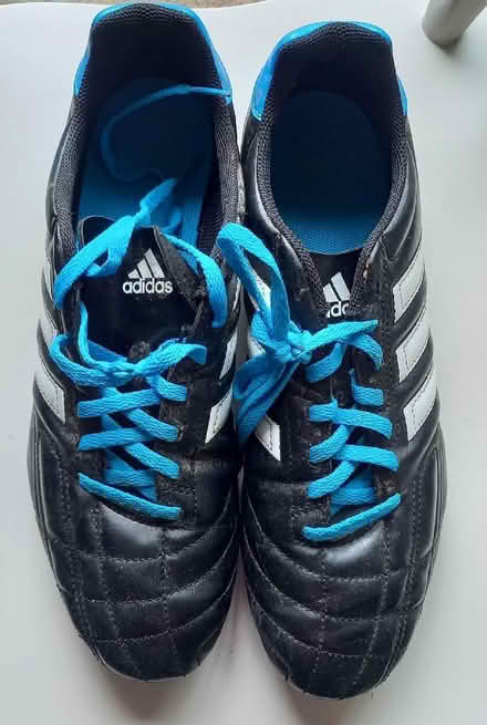 Photo of free UK size 10 football boots (Harrogate HG2) #1