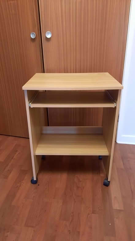 Photo of free Lightweight small computer desk (Close to Wrexham Centre) #4