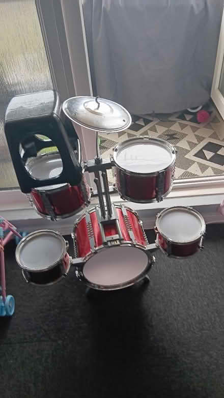 Photo of free Child's drum and stoolb (Chattenden) #1