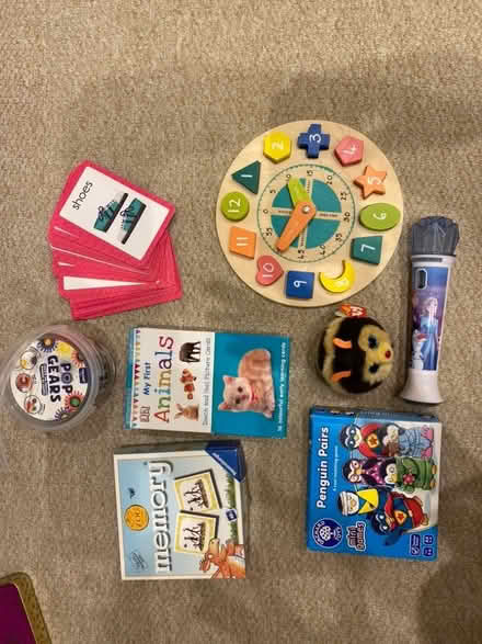 Photo of free Job lot kids toys flash cards puzzles (Blacklands TN34) #1