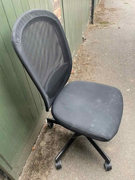 Photo of free office chair (Grove Park Chiswick W4) #1