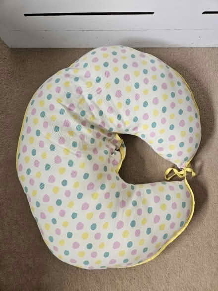Photo of free Pregnancy pillow (Bracknell, RG12) #1