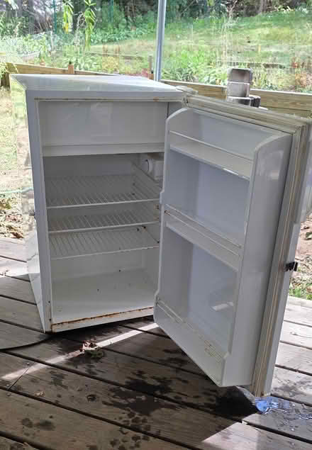 Photo of free small refrigerator (Stoneham) #3