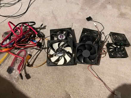 Photo of free Sata cables and computer fans (BN3) #3
