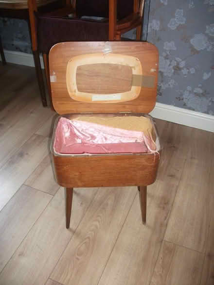 Photo of free Old Wooden Sewing Box (Crewe) #3