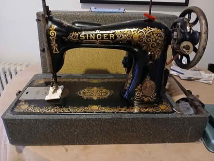 Photo of free Antique Sewing Machine (Nyack) #1